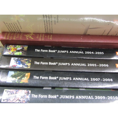 1013 - BOX CONTAINING 27 BOOKS RELATING TO HORSERACING TO INCLUDE FOUR JUMPS ANNUALS AND FOUR HORSE RACING ... 