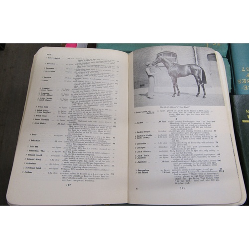 1025 - ONE BOX CONTAINING 25 BOOKS MOSTLY ON RACE HORSES TO INCLUDE RACEHORSES OF 1951-1967 (INCLUSIVE), BE... 