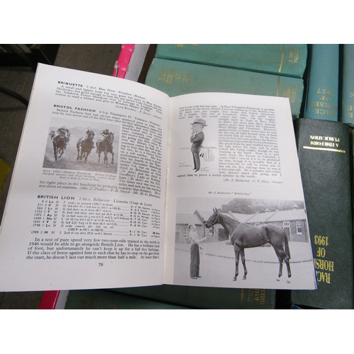1025 - ONE BOX CONTAINING 25 BOOKS MOSTLY ON RACE HORSES TO INCLUDE RACEHORSES OF 1951-1967 (INCLUSIVE), BE... 