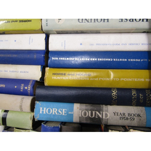 1035 - ONE BOX CONTAINING A COLLECTION OF HORSE RELATED BOOKS TO INCLUDE RECORD BOOKS OF WINNERS AND HORSE ... 