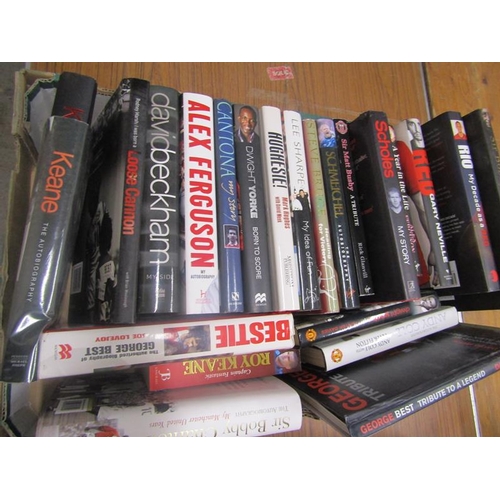 1044 - FIVE BOXES OF BOOKS RELATING TO MANCHESTER UNITED FOOTBALL CLUB AND THEIR PLAYERS TO INCLUDE MANCHES... 