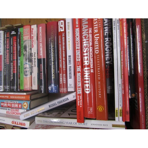 1044 - FIVE BOXES OF BOOKS RELATING TO MANCHESTER UNITED FOOTBALL CLUB AND THEIR PLAYERS TO INCLUDE MANCHES... 
