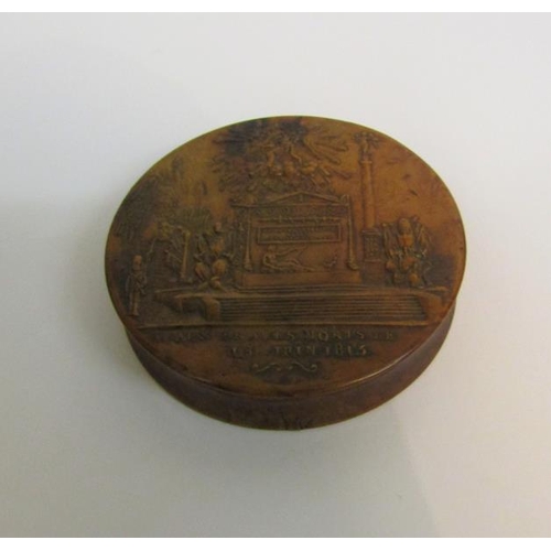 95 - An early 19c pressed Maple snuff box, the lift off lid with a scene of the fall of Napoleons guard a... 