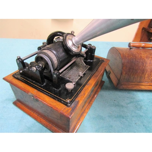 32 - An early 20c Edison Bell Gem Phonograph no. 6966 with its Model C reproducer and aluminium horn.  Th... 