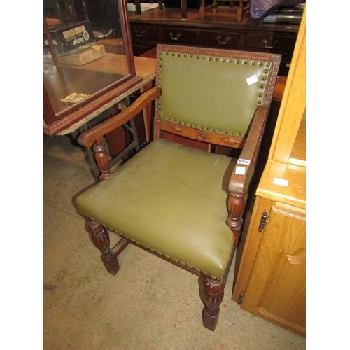 1278 - 1930s OAK ARMCHAIR