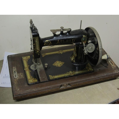 1533 - VINTAGE ATLAS SEWING MACHINE