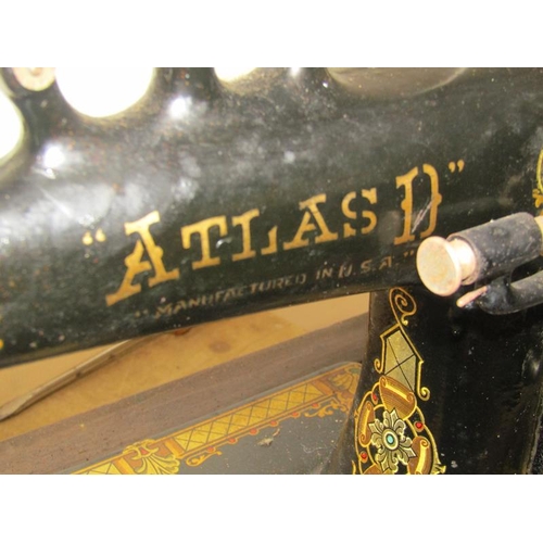 1533 - VINTAGE ATLAS SEWING MACHINE