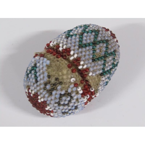 1748 - 19c EGG BOX WITH BEADED DECORATION CONTAINING MINIATURE DOMINOES, THE BOX 5cms L - SOME BEADS MISSIN... 