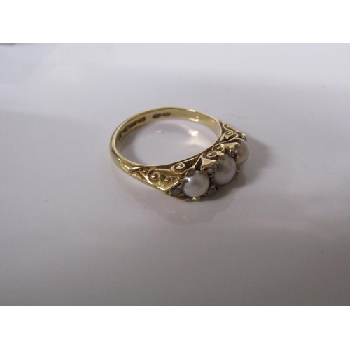 1781 - 18ct GOLD DIAMOND AND PEARL SET RING SIZE L/M - 4.4g