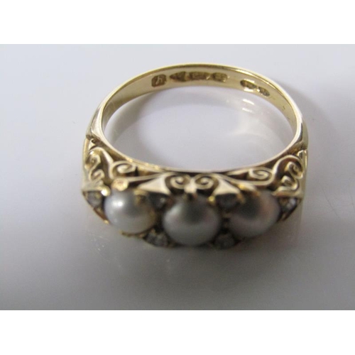 1781 - 18ct GOLD DIAMOND AND PEARL SET RING SIZE L/M - 4.4g