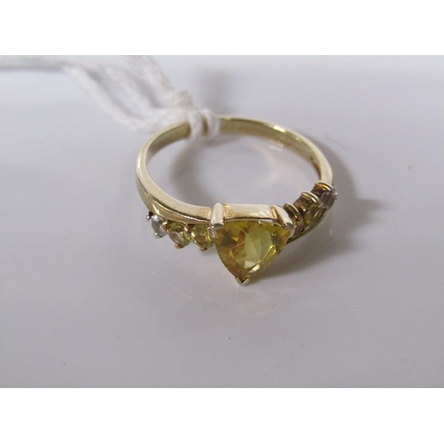 1791 - 9ct GOLD TOPAZ SET RING SIZE N/O