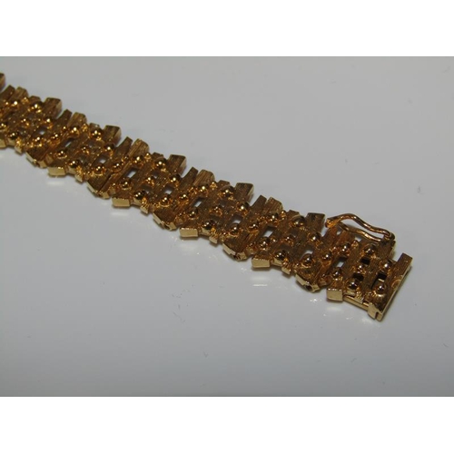 1808 - 9ct GOLD BRACELET - 19g 18cms L