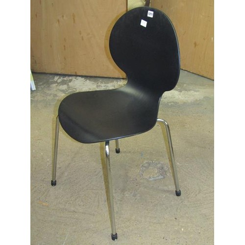 1211 - FOUR CHROME FRAMED BLACK SINGLE CHAIRS