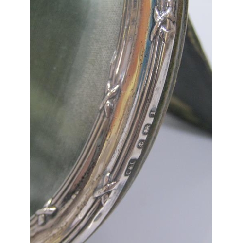 1821 - SILVER PLATED PIERCED BOTTLE COASTER, ONE PLATED MUSTARD AND TWO SMALL SILVER OVAL PHOTO FRAMES