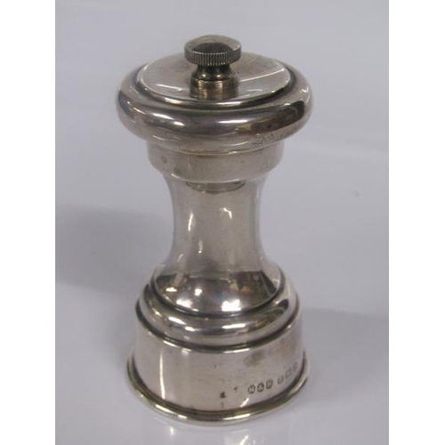 1822 - SILVER PIERCED CYLINDRICAL POT AND COVER AND ONE CAPSTAN SILVER PEPPER MILL - 9cms H