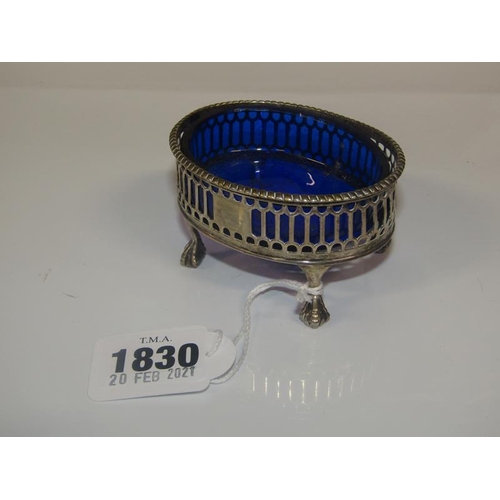 1830 - 18c PIERCED SILVER SALT POT WITH BLUE GLASS LINER - 8cms W