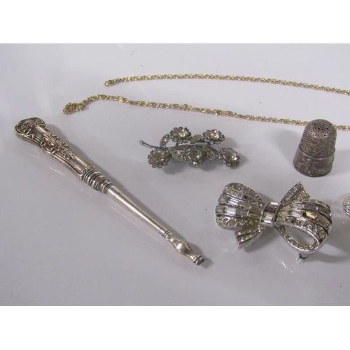 1868 - SMALL COLLECTION INC. TWO BROOCHES, PAIR OF EARRINGS, GILT CHAIN AND THIMBLE