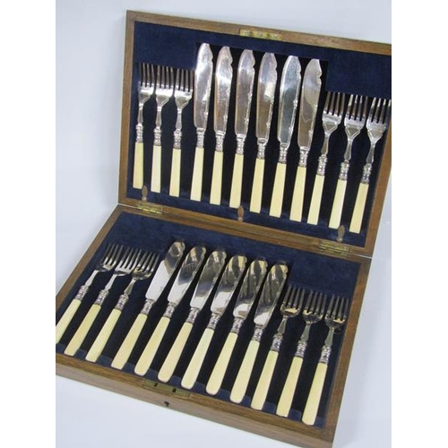 1942 - FOUR CANTEENS OF FISH KNIVES AND FORKS