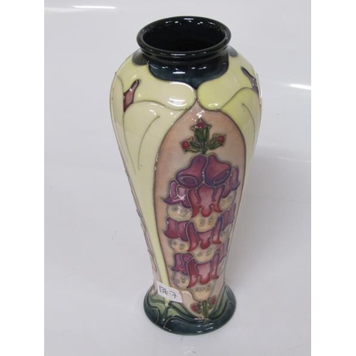 1948 - MOORCROFT FOXGLOVE VASE BY RACHEL BISHOP, 22CM H