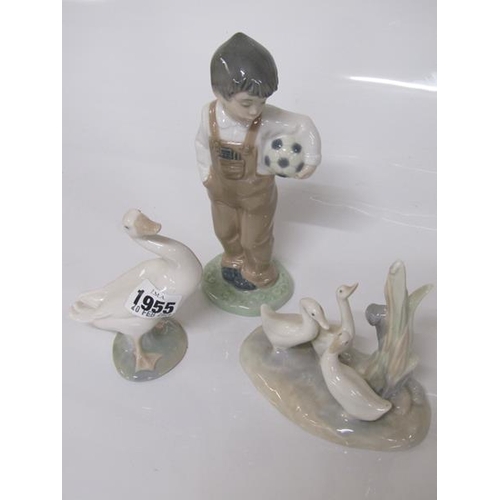 1955 - COLLECTION LLADRO AND NAO FOOTBALLING BOY AND GEESE, BOY 18CM H