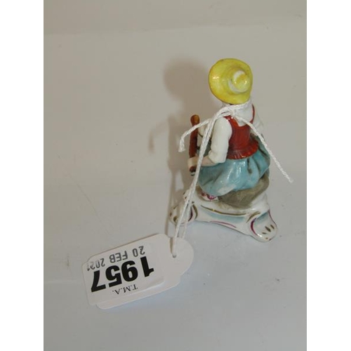 1957 - SITZENDORF MINIATURE FIGURINE, 8.5CM H