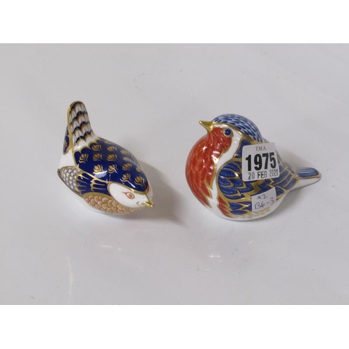 1975 - TWO ROYAL CROWN DERBY PAPERWEIGHTS WITH GOLD STOPPERS, ROBIN & FINCH, ROBIN 6.5CM H