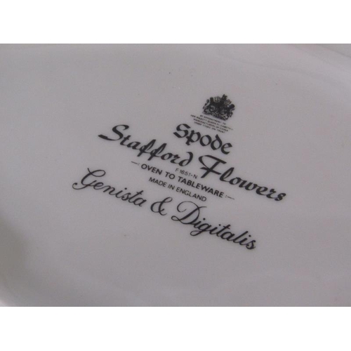 1999 - SPODE STAFFORD FLOWERS TUREEN AND COVER, 31CM W