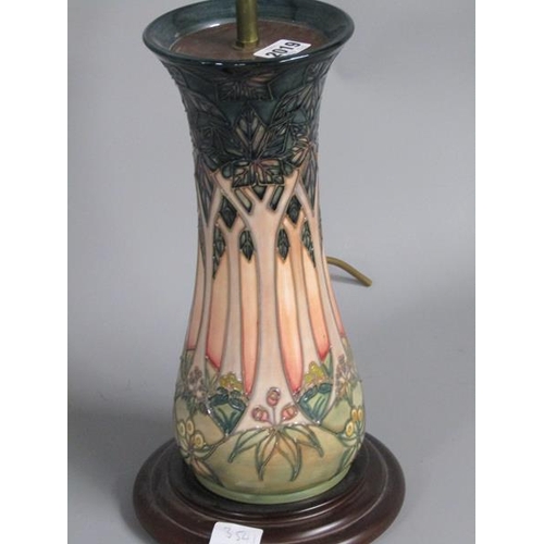 2019 - MOORCROFT TABLE LAMP, 58CM H INCL FITTINGS