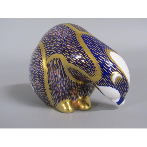 2034 - ROYAL CROWN DERBY PAPERWEIGHT - BADGER, WITH GOLD STOPPER, 8CM H