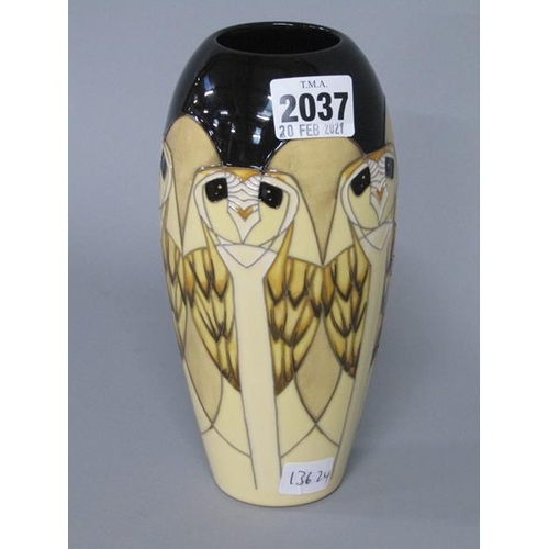 2037 - MOORCROFT VASE TUBE LINE DECORATED WITH OWLS, 17CM H