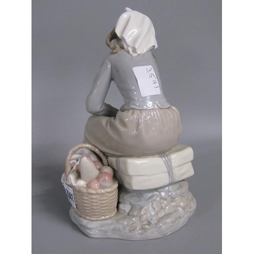 2041 - LLADRO FIGURINE - DUTCH GIRL WITH DOLL, 23CM H