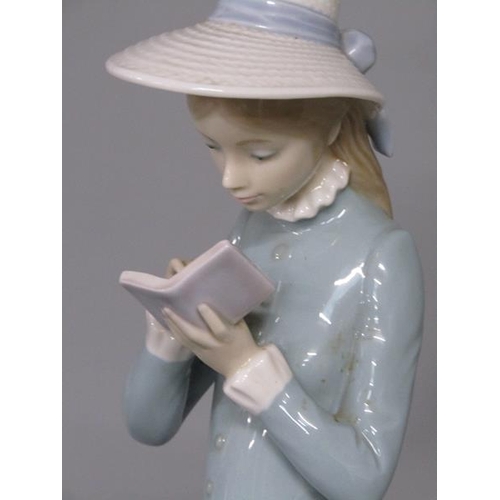 2046 - LLADRO PORCELAIN FIGURE - GIRL READING WEARING BONNET, 35CM H