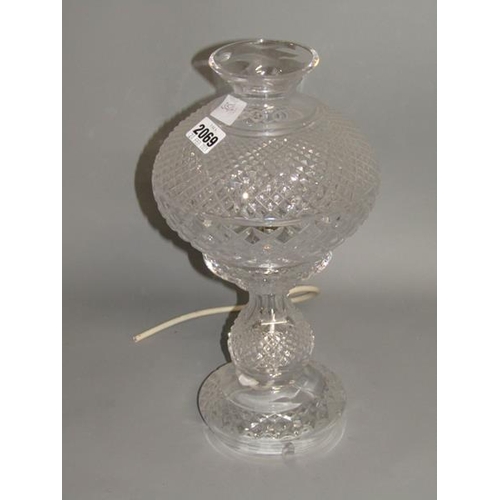 2069 - CRYSTAL TABLE LAMP WITH STORM GLOBE, 34.5CM H