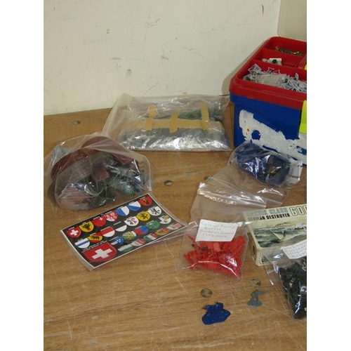 1734 - QTY OF PLASTIC MILITARY FIGURES, AIRFIX REVELL ETC.