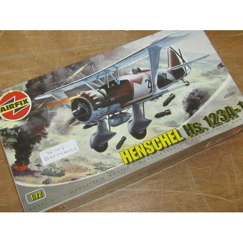 1736 - BOX OF AIRFIX AND REVELL MODELS, MILITARY AND PLANES