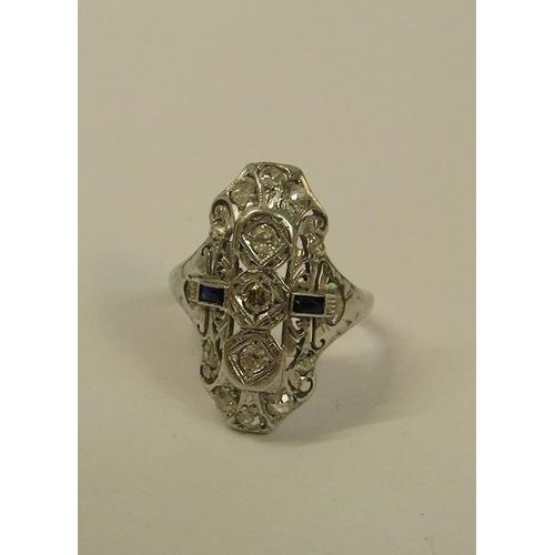 108 - An 18ct Art Deco Sapphire and Diamond ring - ring size P