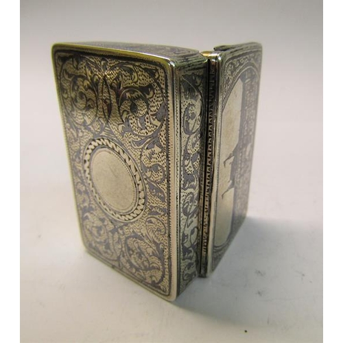 178 - A 19c Russian silver Niello decorated snuff box, .84 mark, 6cm w.