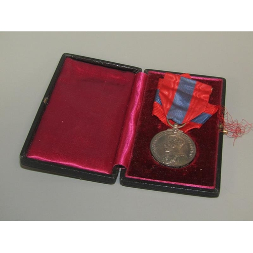 102 - A George V Faithful Service medal awarded to Frederick William Reeve, in presentation box.