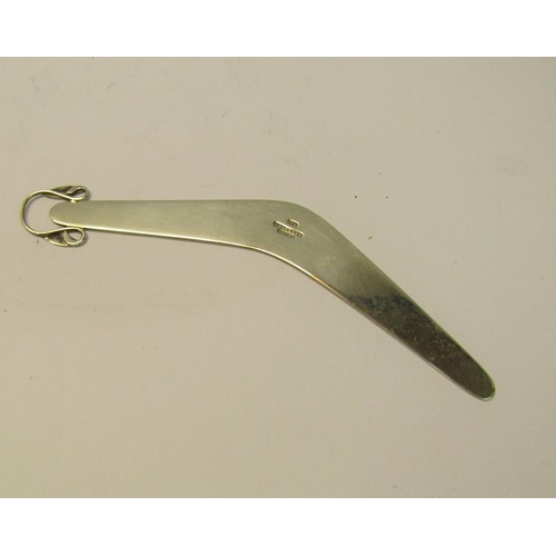 190 - A 20c Australian silver boomerang souvenir, makers mark for Prouds, .925 sterling, 14cm w.