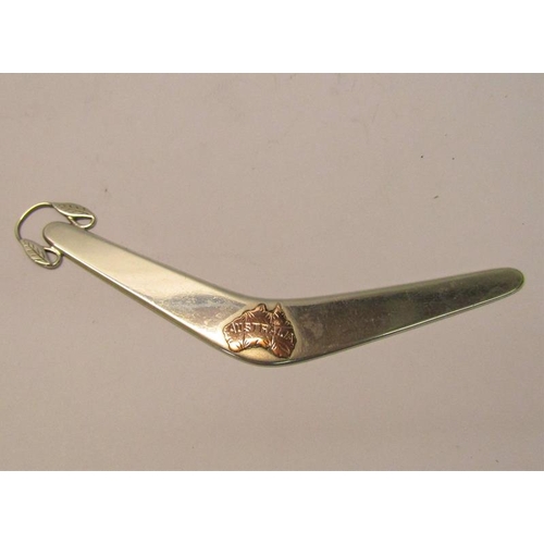 190 - A 20c Australian silver boomerang souvenir, makers mark for Prouds, .925 sterling, 14cm w.