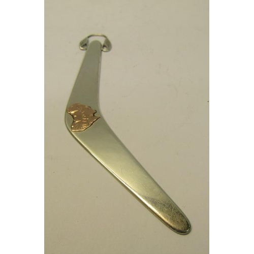 190 - A 20c Australian silver boomerang souvenir, makers mark for Prouds, .925 sterling, 14cm w.