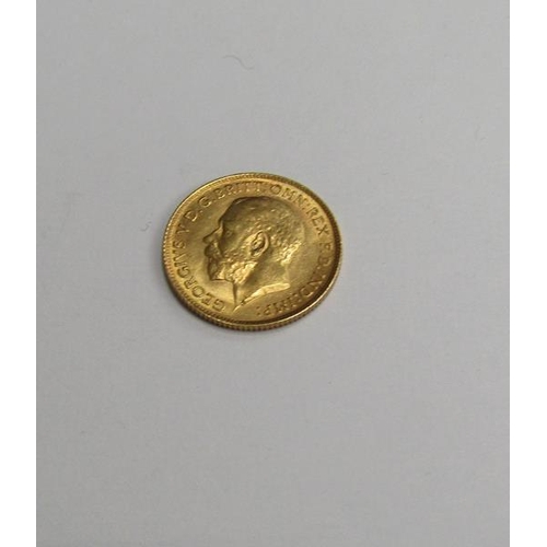 119 - A 1913 gold half sovereign.