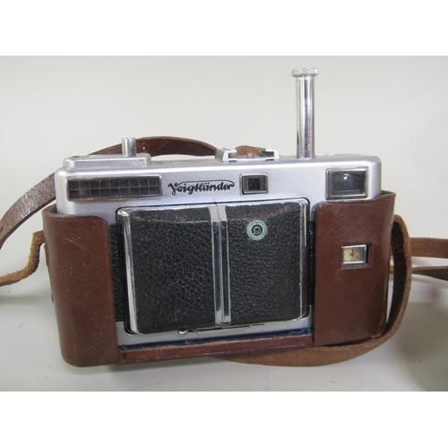 1223 - VEITESSA VINTAGE CAMERA; SMITHS BAKELITE CLOCK