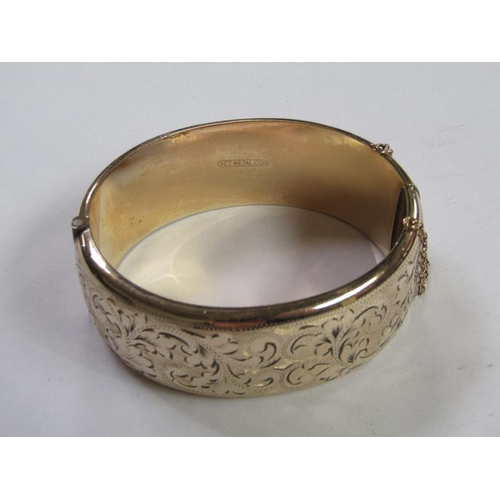 1412 - GOLD PLATED METAL CORE BANGLE