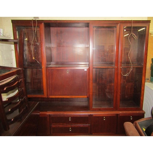 20 - MAHOGANY WALL UNIT