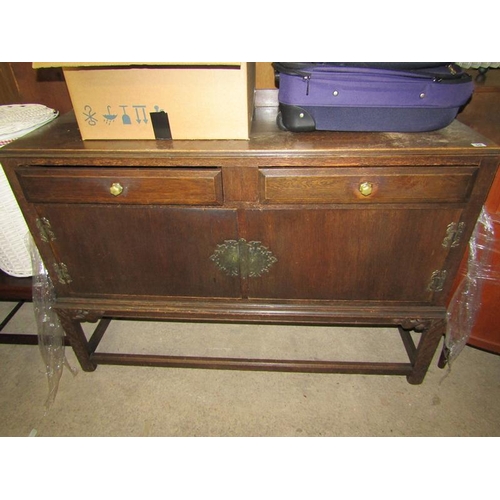 59 - 1930s OAK SIDEBOARD