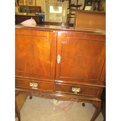 117 - MAHOGANY DRINKS CABINET