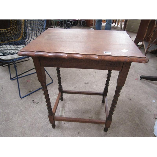 163 - 1930'S OAK OCCASIONAL TABLE