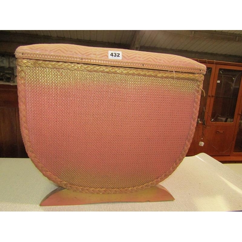 432 - LLOYD LOOM LINEN BASKET