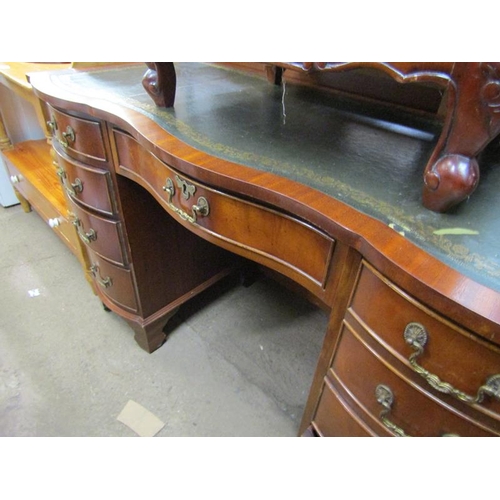 444 - REPRODUCTION MAHOGANY PEDESTAL DESK